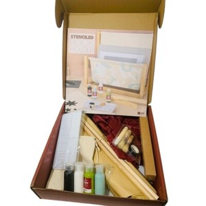 KiwiCo Craft Kit Stenciled Book Holder Open Box Ages 14+ Part#MMAG-F1794