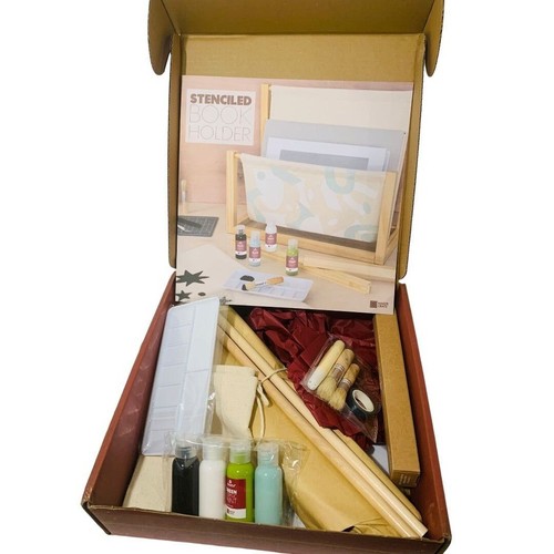 KiwiCo Craft Kit Stenciled Book Holder Open Box Ages 14+ Part#MMAG-F1794