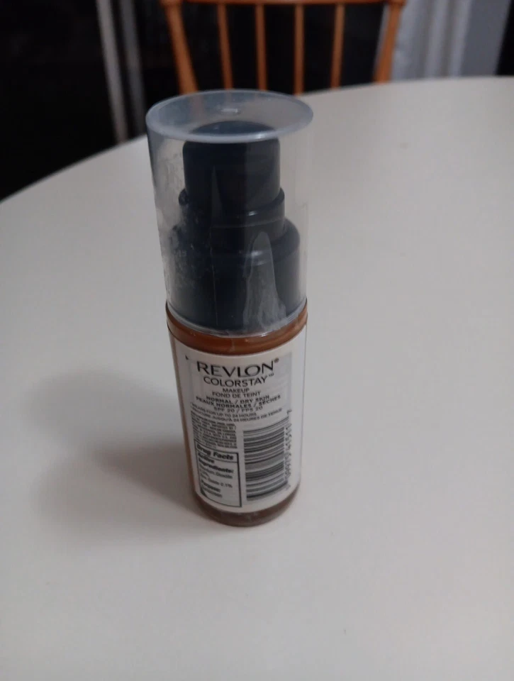 Revlon Colorstay 24 hour Make-up Foundation Normal/Dry 400 Caramel - Image 3 of 4