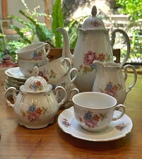GKC Bavaria Gold-Gilded, White Floral Complete 15 pc Tea Set