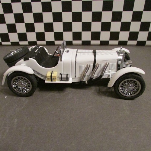 Danbury Mint,1931 Mercedes-Benz SSKL,1/24 sc. diecast model, pre-owned - Picture 6 of 12