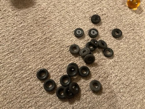 Vintage Dinky Toys FODEN TRUCK job Lot Of Tyres