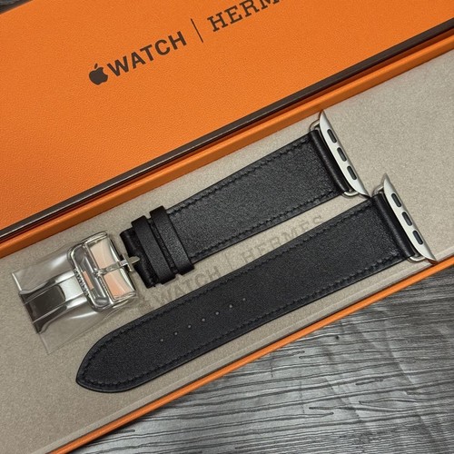 Hermes Black Leather Apple Watch Band 45mm Compatible with Series 3 42-49mm - 第 8/9 張圖片