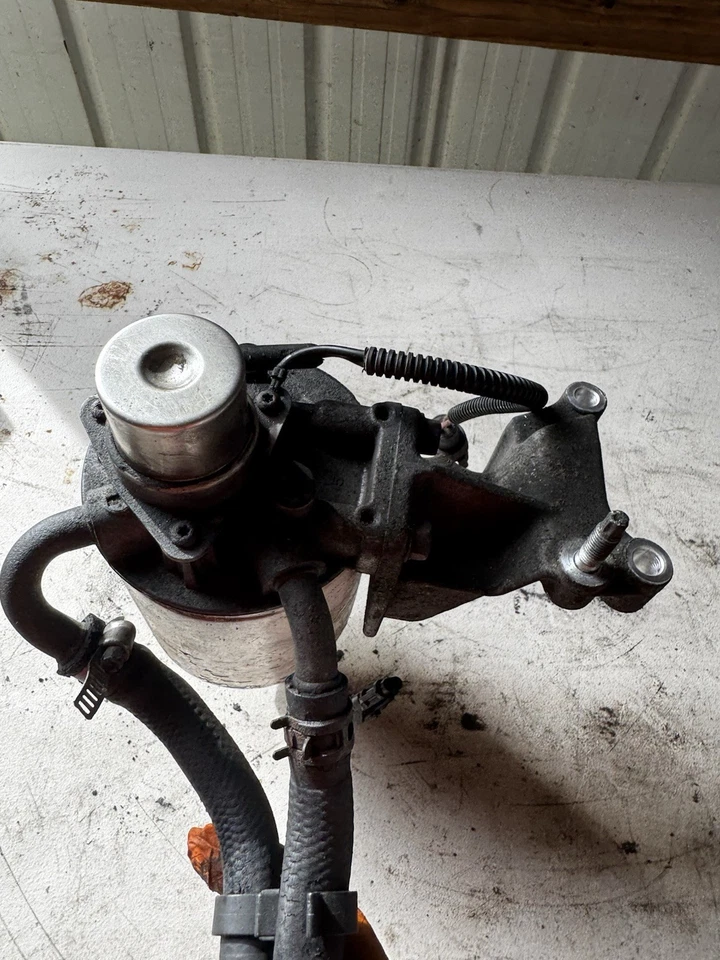 燃油过滤器外壳 适用于 6.6L Duramax 2005 - 2012 雪佛兰索罗德 2500 HD 3500H — 第 3/4 张图片