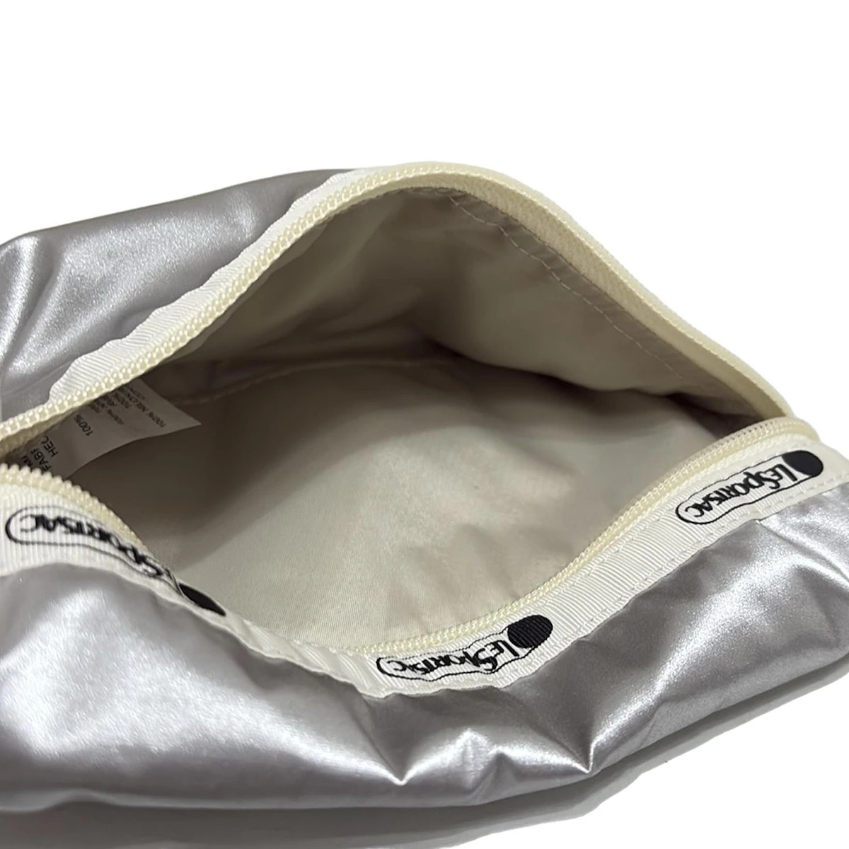 Auth AMERI - Silver Cream White Respo Nylon Chemi… - image 4