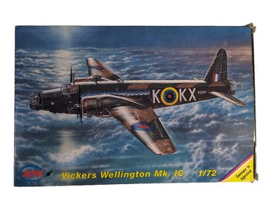 MPM Vickers Wellington Mk. IC 1/72 Scale Model Airplane Bomber Kit 72099