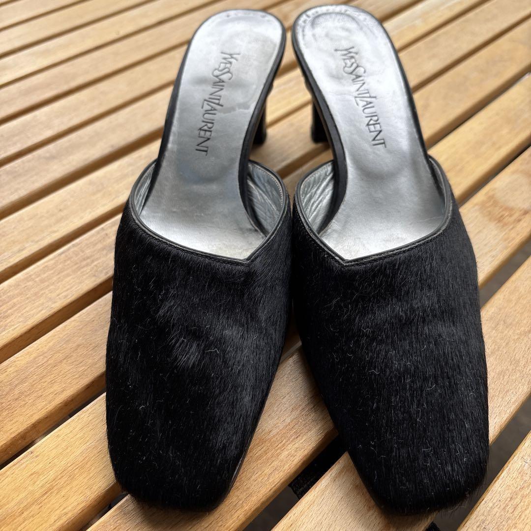 Autentica Yves Saint Laurent nera mules pony pelle taglia 35 5 donna