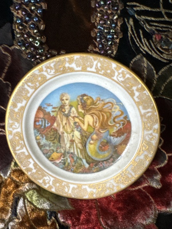 Small Porcelain Little Mermaid Limited Edition Plate Franklin Mint 1979