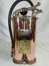 VINTAGE VALEX MODEL A 1/2 GALLON VAPORIZING LIQUID BRASS FIRE