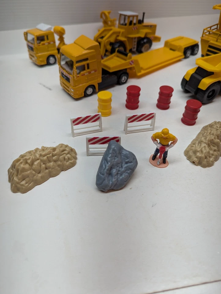 LOT OF 18 Construction Toys Trucks Men at Work Sign Rocks Steel Rolls Toy Set - Image 2 of 4