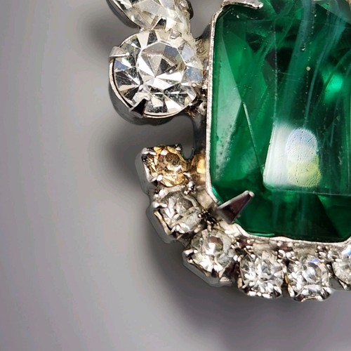 Pendientes De Colección Juliana "Esmeralda Defectuosa" PIEZA LIBRO Verde Remolino Estrás Clip D&E - Imagen 3 de 10