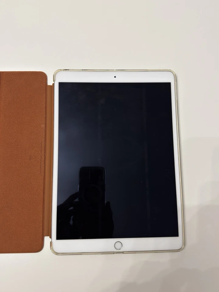 Apple iPad Air (3rd generation) · 64GB · Wi-Fi, foto 1 di 5
