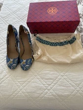 Tory Burch Elizabeth Round Toe Brocade Pump