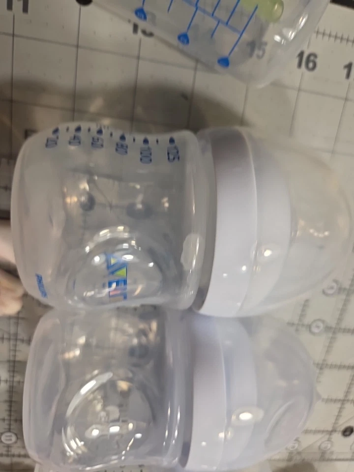 Philips AVENT 3 个盖子和奶嘴瓶 聚乙烯。  — 第 2/4 张图片
