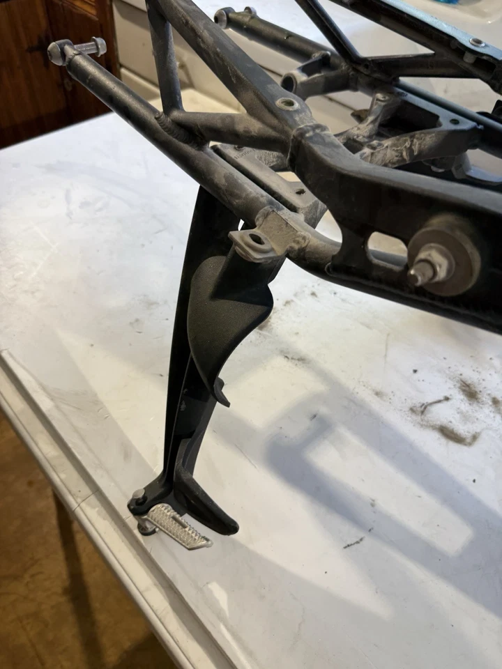 Subchasis trasero Triumph Street Triple 675 2012 T2070612 Foto 2 de 4