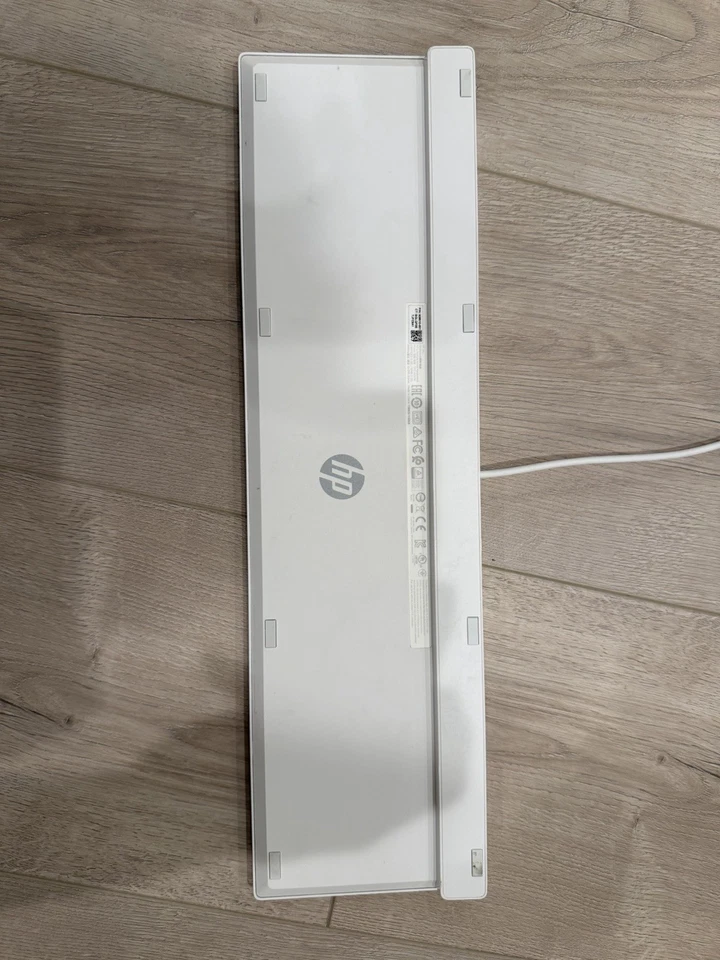 HP Lifestyle Wired Keyboard White Model# TPC-P001K - Image 2 of 2