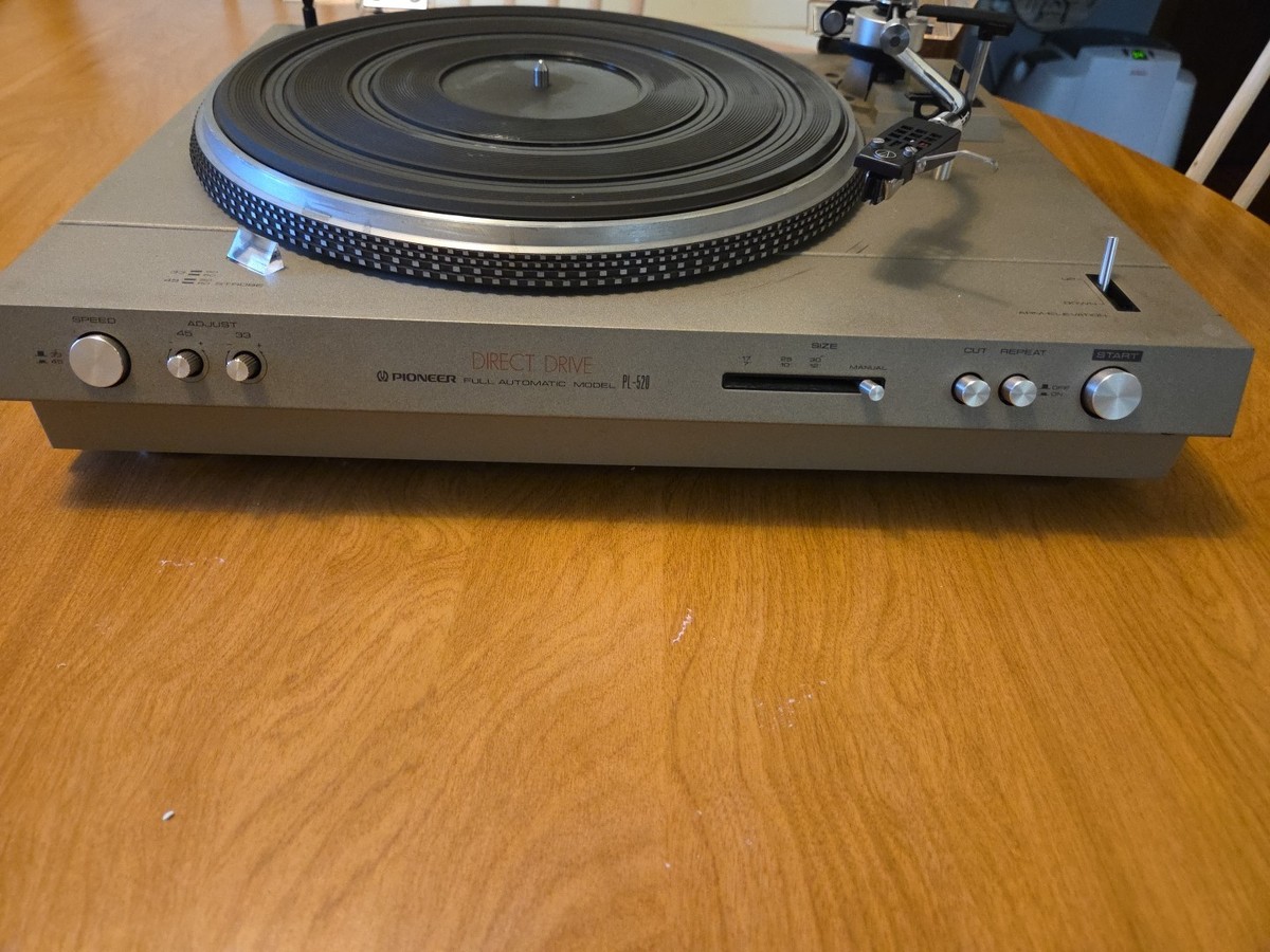 Pioneer PL-520 D-Drive Automatic Turntable- Needs Needle. Tested
