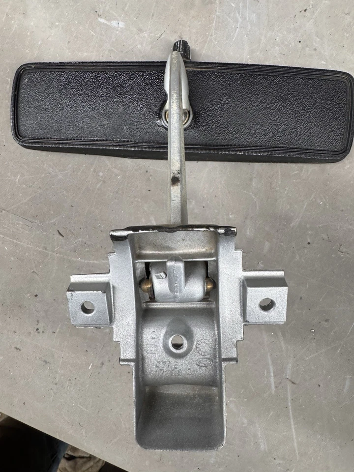 Soporte para parabrisas espejo retrovisor Ford Galaxie 1962-1967 Marauder Park Lane OE Foto 2 de 4