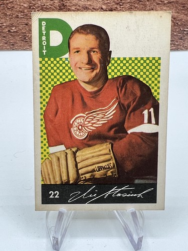 Vic Stasiuk #22 1962 Parkhurst card