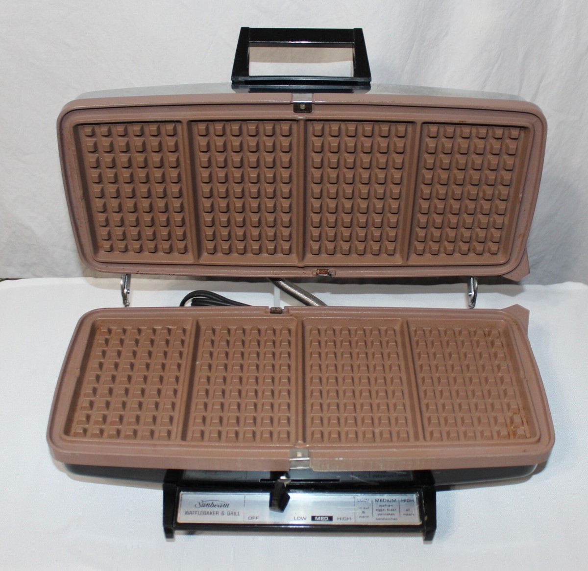 Beautiful Vintage Sunbeam Chrome Waffle Baker & Reversible