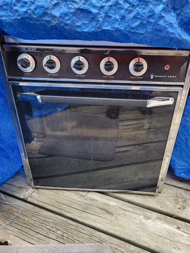 Vintage gas Stove 1977 HOLIDAY RAMBLER