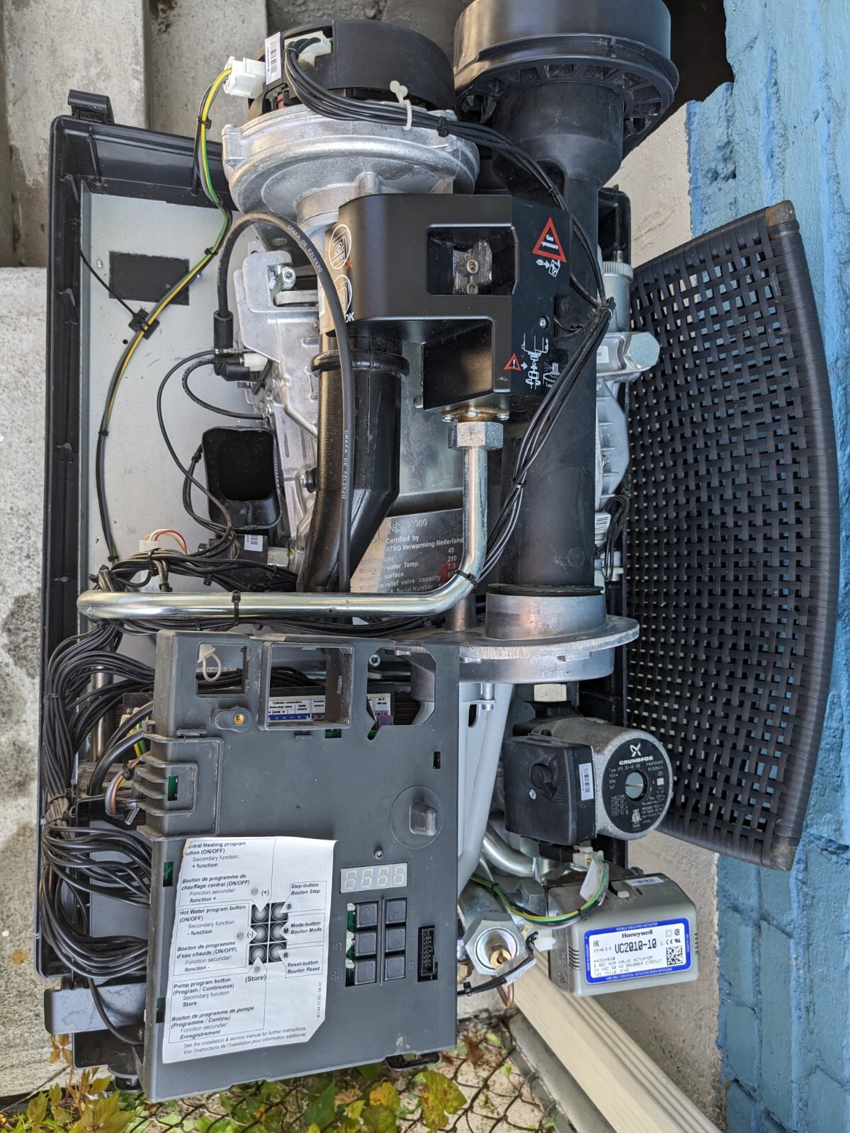 Rinnai E50 Series Condensing Combi Boiler eBay