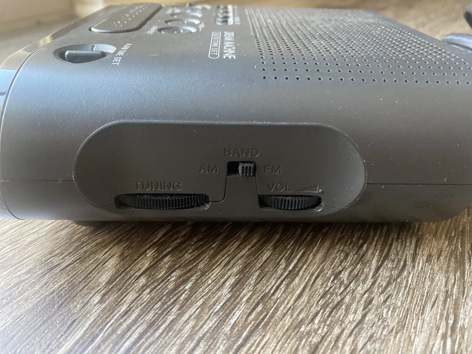 Sony ICF-C218 Dream Machine AM/FM Alarm Clock Radio Green Digital Display - Image 4 of 4