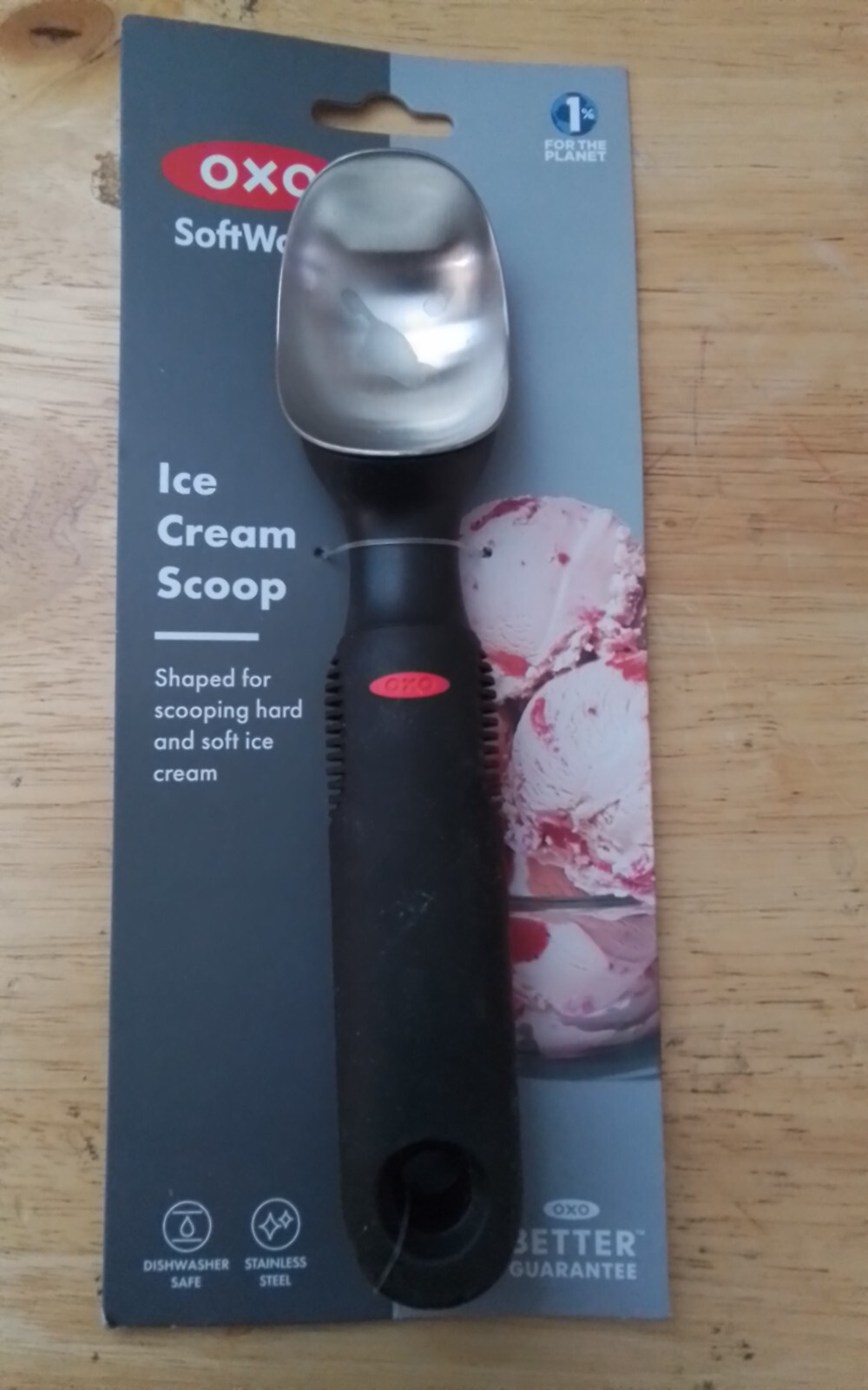 OXO Good Grips Classic Ice Cream Scoop with Comfortable Non-Slip Handle for Easy Scooping