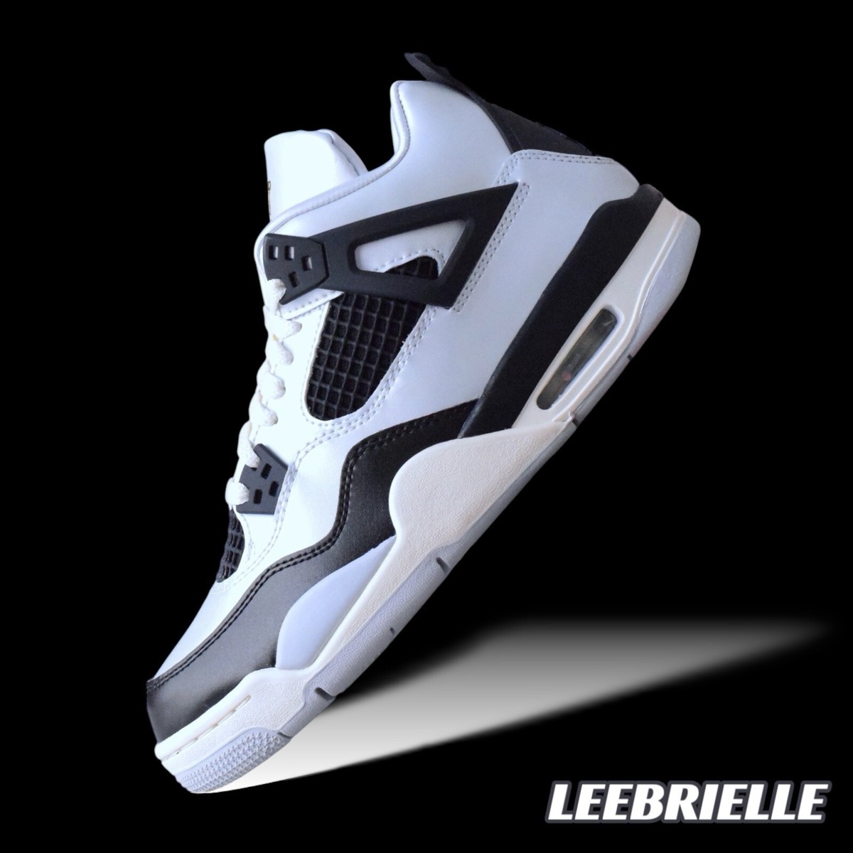 Jordan Air Jordan 4 Retro Pure Platinum GS FZ8585-070 Size 4 Jordan Air Jordan 4 Retro Pure Platinum GS FZ8585-070 Size 4