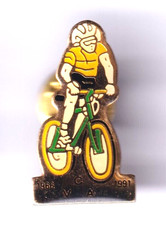 RARE PINS PIN'S .. VELO CYCLISME CYCLING CLUB TEAM CVA 1991 CHASSENEUIL 86 ~FV