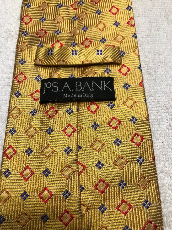 JOS A BANK MENS TIE YELLOW WITH RED BLUE GOLD 4 X 60 - Image 4 of 4
