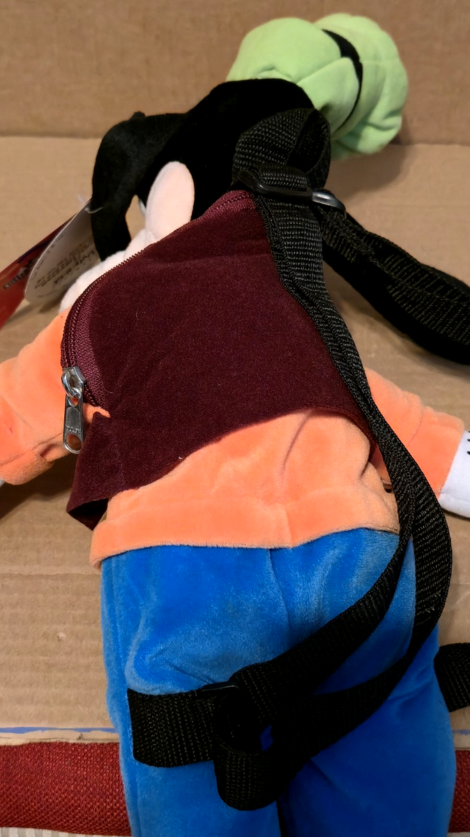 Vintage Disney Goofy Huggable Wearable Plush Backpack  display picture 1