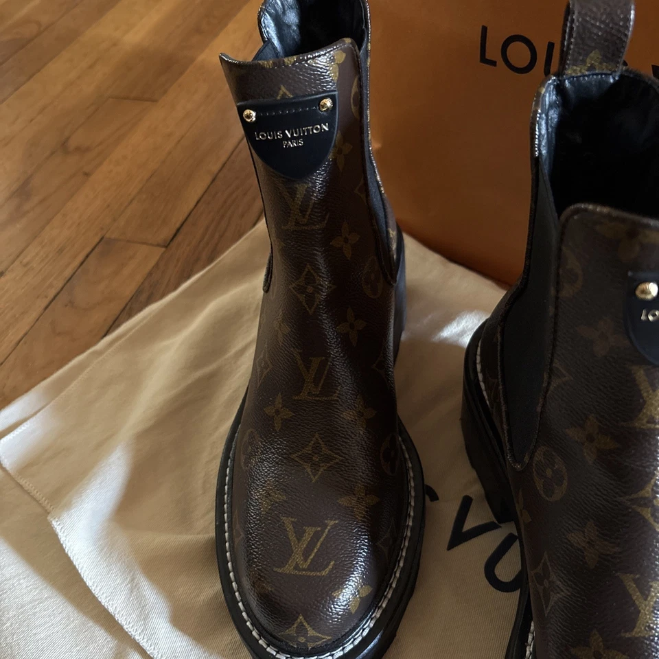 Botas Louis Vuitton para mujer Foto 4 de 4
