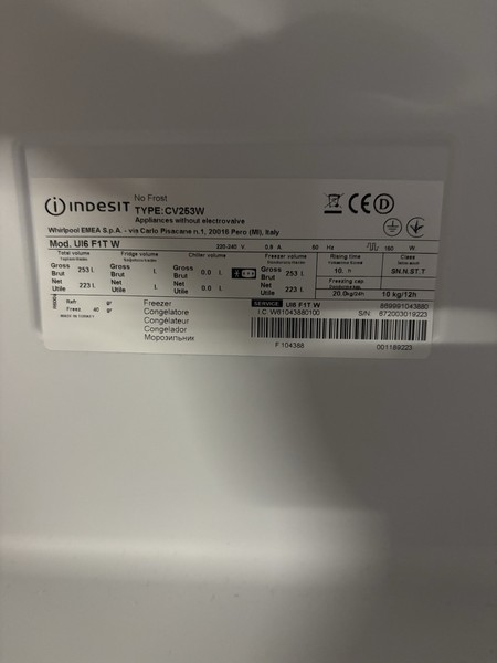 Congelatore Verticale A Cassetti 223 Litri No Frost Classe F UI6F1TW1 Indesit-image