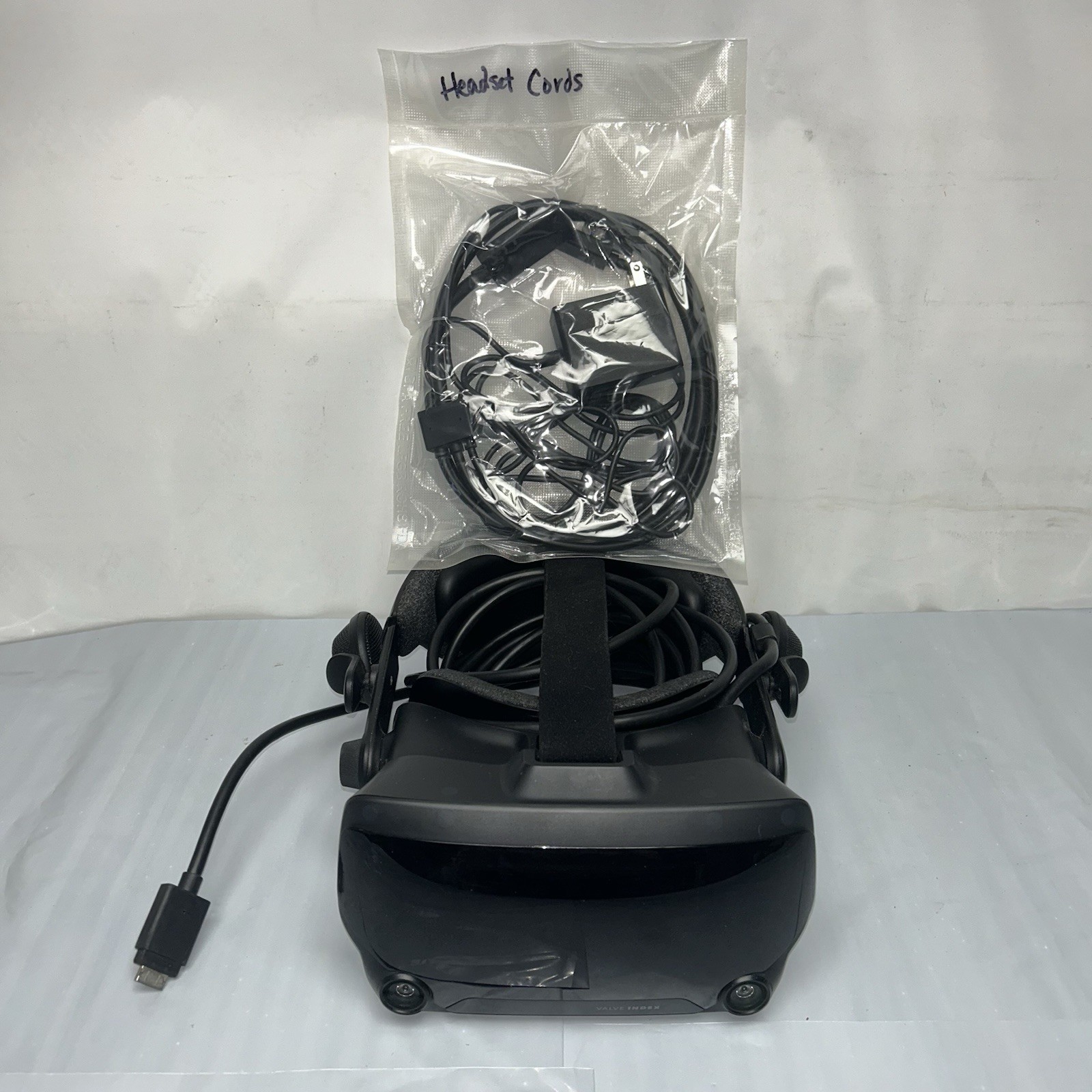 VALVE INDEX VR Virtual Reality Headset /w Cables – Tested – Free Shipping