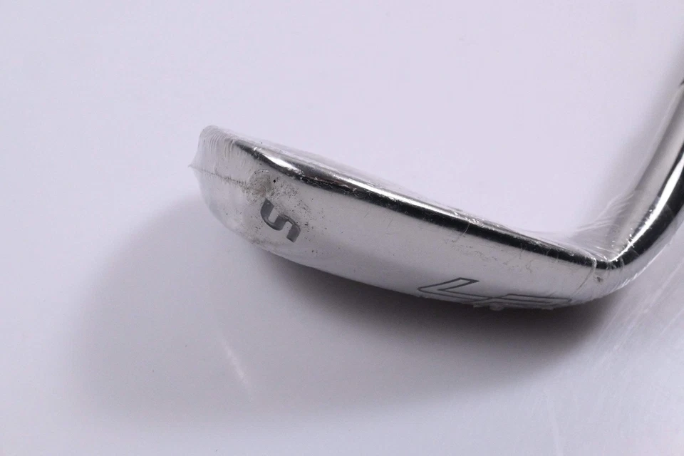 Wilson Launch Pad 2022 Sand Wedge / 55 Degree / Regular Flex EvenFlow 65 Shaft - Image 3 of 4