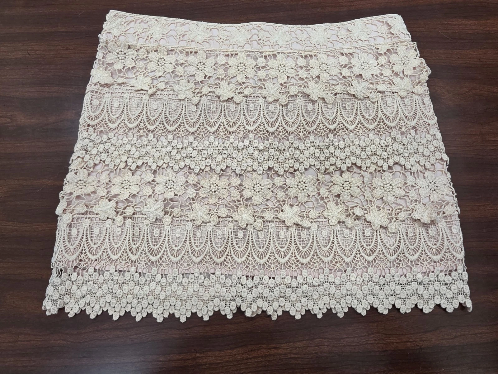 American Eagle Womens 4 Cream Crochet Lace Mini Skirt 100% Cotton Lined Boho