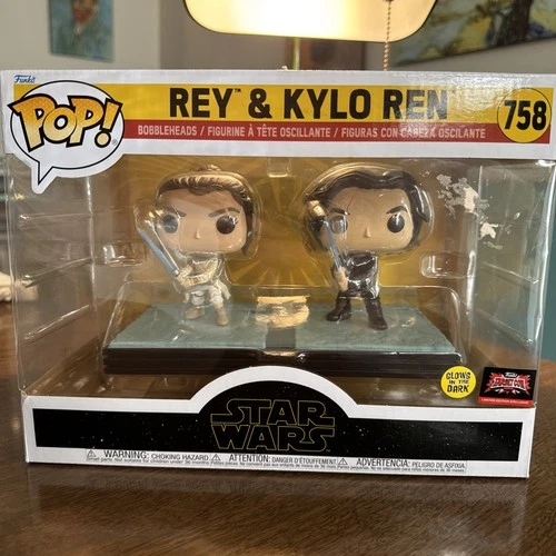 Funko Pop! Moments: Star Wars - Rey & Kylo Ren - Target (Exclusive) #758