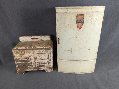 Vintage 1950's Wolverine Child Metal Tin Toy Polar Refrigerator And Stove