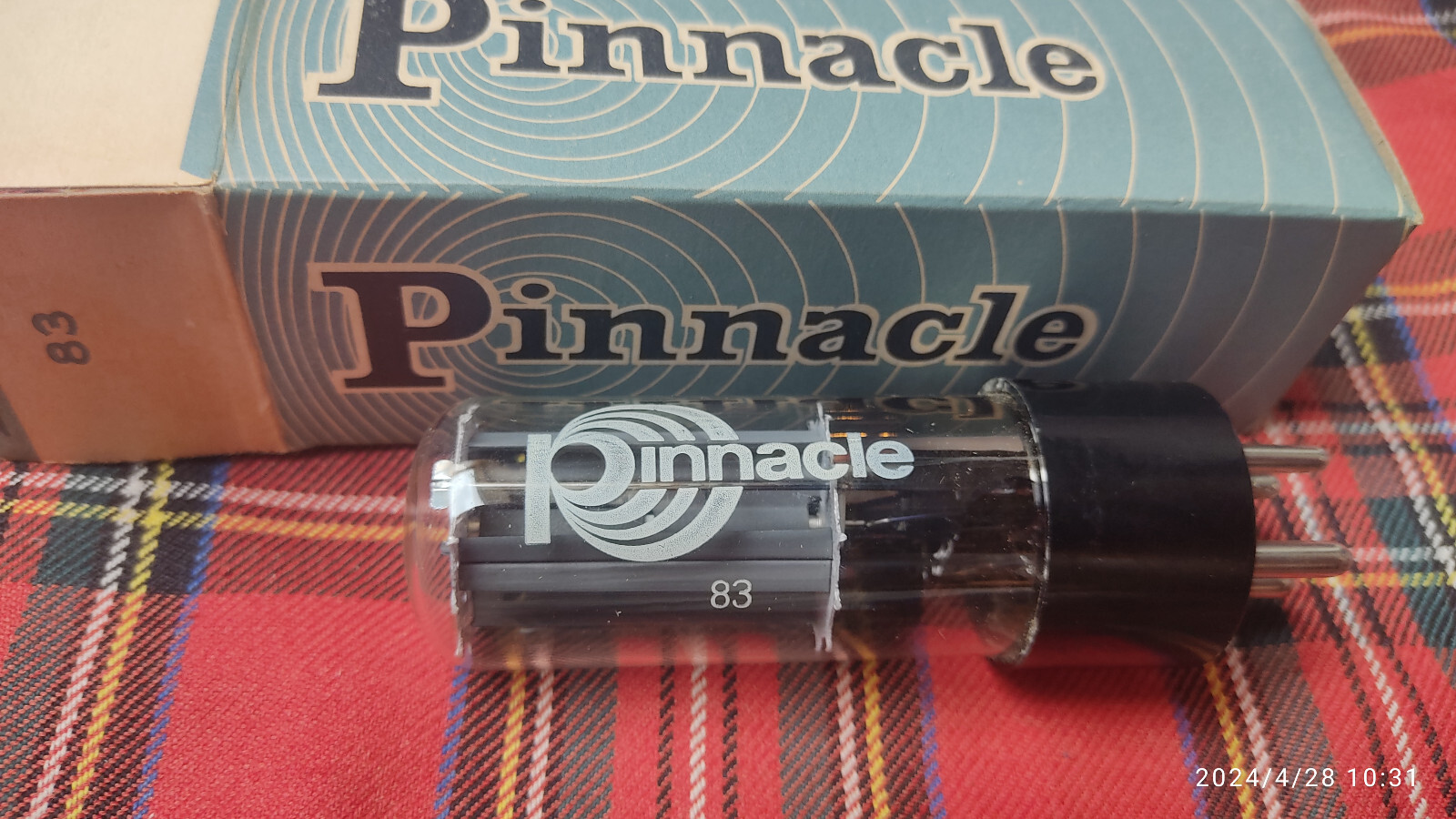 Tube redresseur 83 Pinnacle élimine le bruit de fond pour une tension audio stable