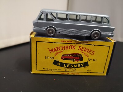 P682 - MATCHBOX LESNEY No40B LEYLAND ROYAL TIGER COACH MIT BOX