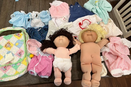 VINTAGE CABBAGE PATCH LOT  2 Dolls,  Diaper Bag, Clothes