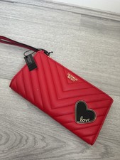 Victoria’s Secret Red Faux Leather Quilted Wristlet Wallet Zip Heart Love Logo