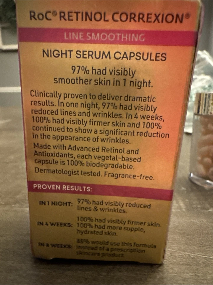 Suero Suavizante Noche Línea RoC RETINOL CORREXION - 30 Cápsulas Foto 4 de 4
