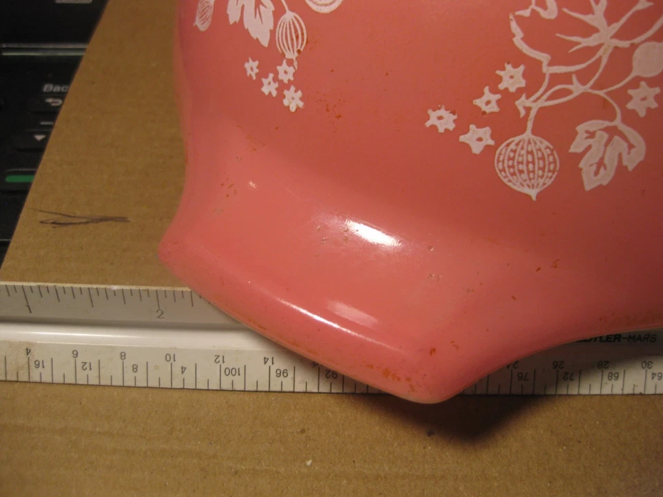 Pyrex Cinderella Mixing Bowl Gooseberry white on pink 442 - 1 1/2 qt - image 4 of 4