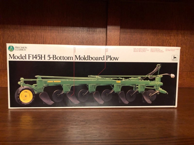 John Deere Precision Classic #6, Model F145H 5-Bottom Moldboard Plow 1:16
