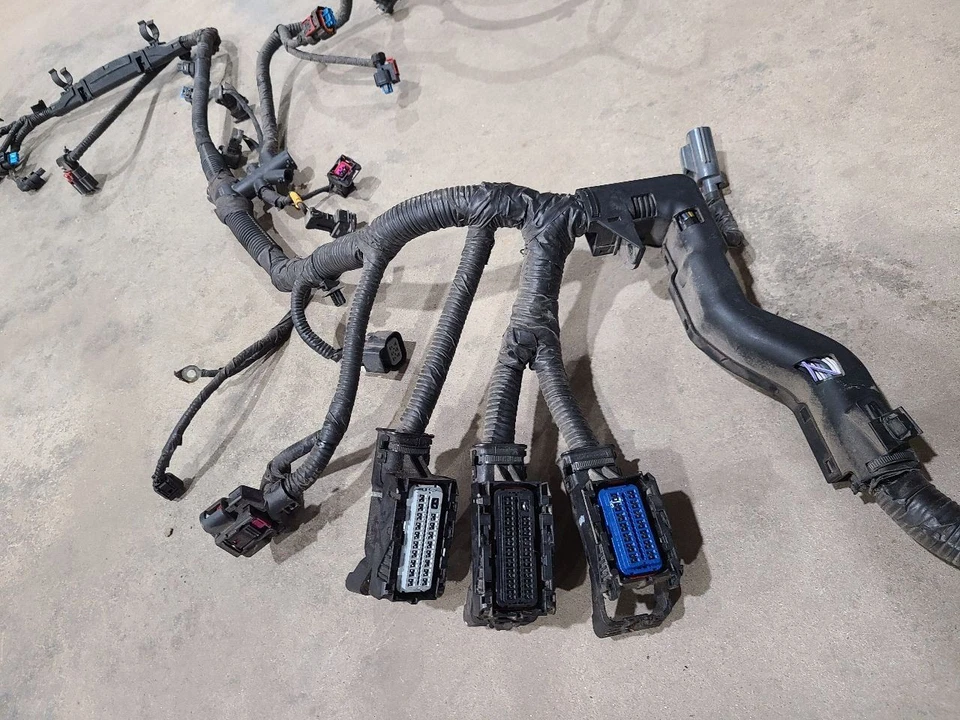 Chevrolet Trax 2017 (1,4 L/AT) arnés de cables del motor sin niebla n.º de parte: 42474468 Foto 4 de 4