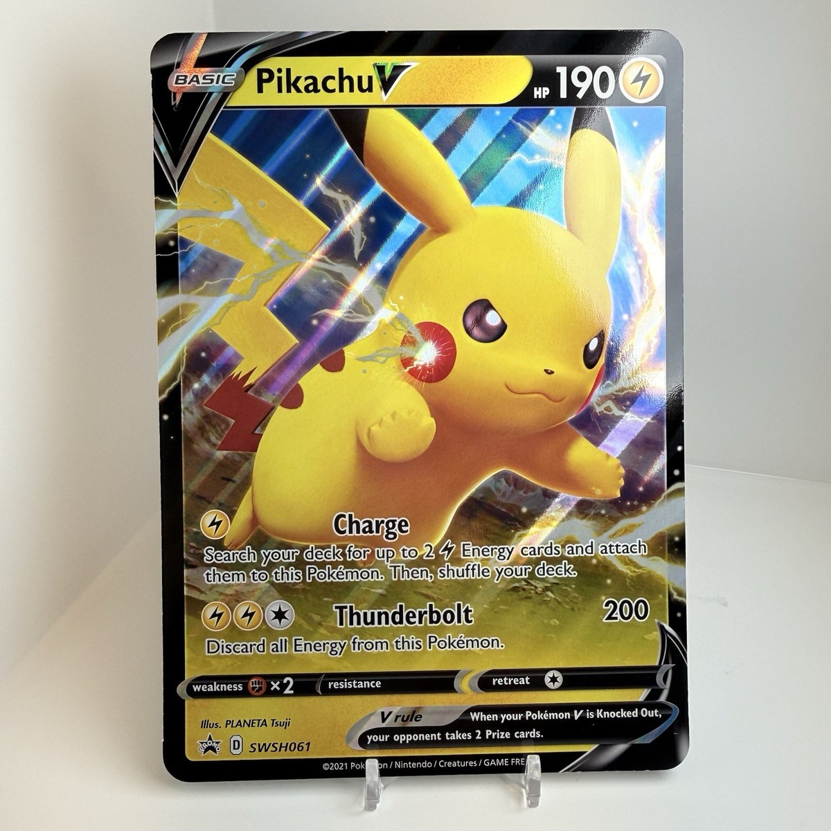 OVERSIZE) Pokemon SWSH061 Black Star Promos Pikachu V Jumbo Rare