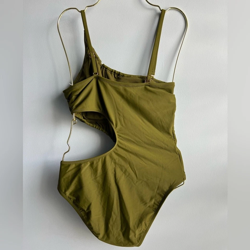 Traje de baño Bar III para mujer con recorte asimétrico de una pieza talla grande Foto 4 de 4