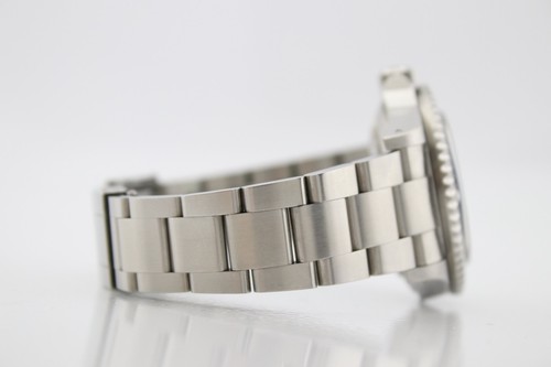 Rolex Sea-Dweller Swiss Made UNPOLISHED Stainless Steel 40mm Watch 16600 - Picture 7 of 13